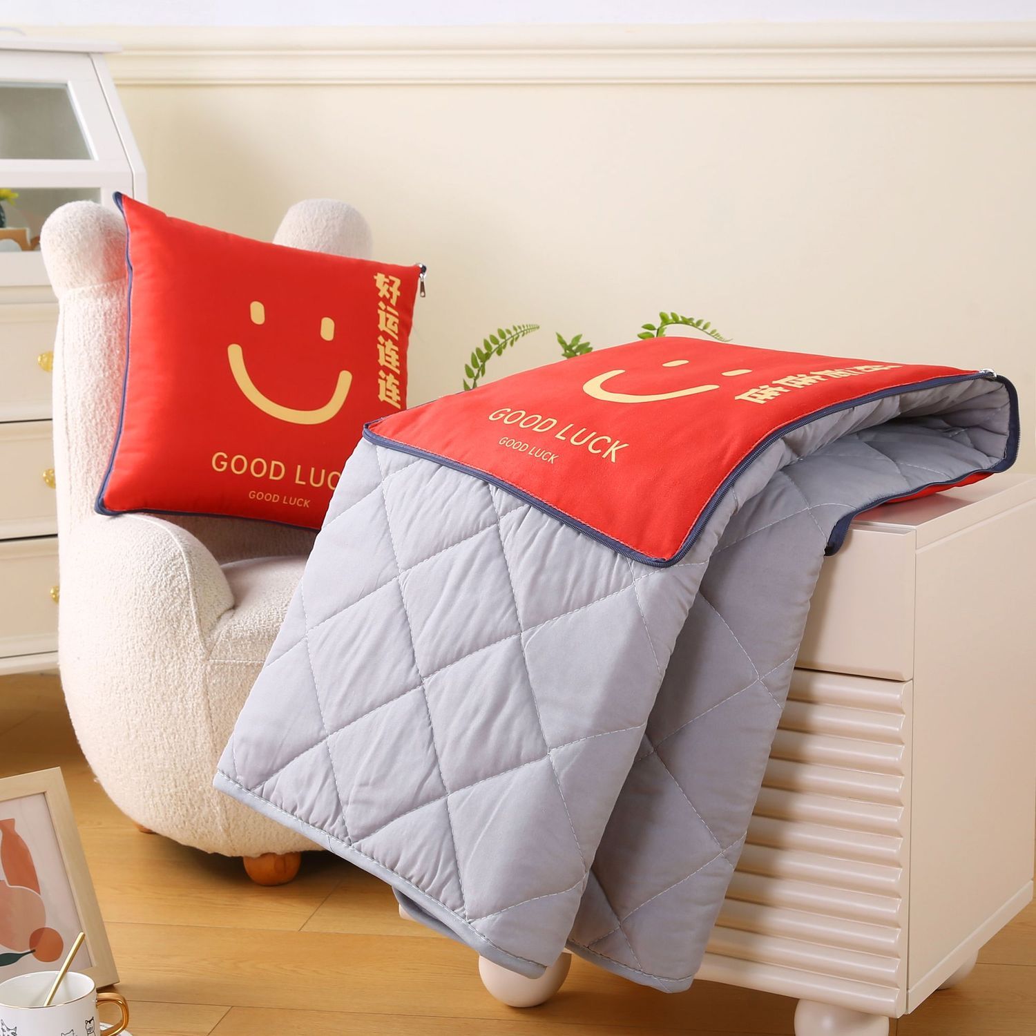 Zachte, grijze fluwelen kussen - Throw Pillow recensie en prijs